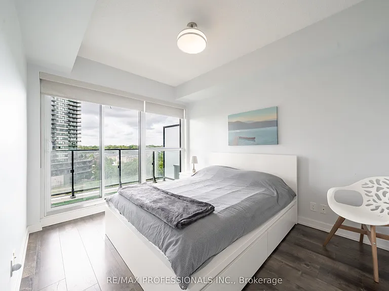 2220 Lake Shore Blvd W #909 — Photo 19