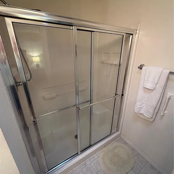 2318 Oak Bend Pl — Photo 16