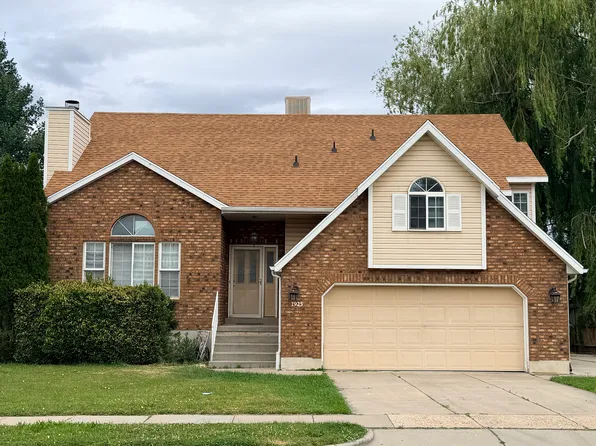 1925 E Sunset Dr, Layton, UT 84040