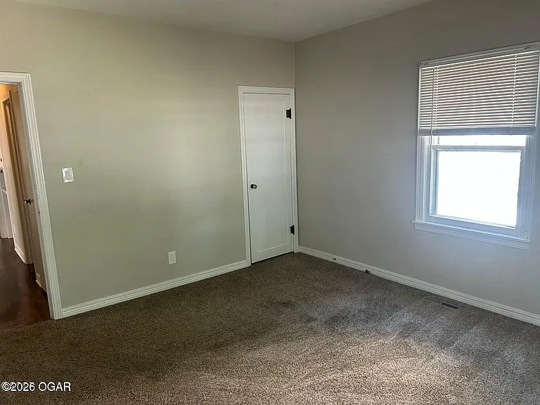 306 N Connor Ave — Photo 5
