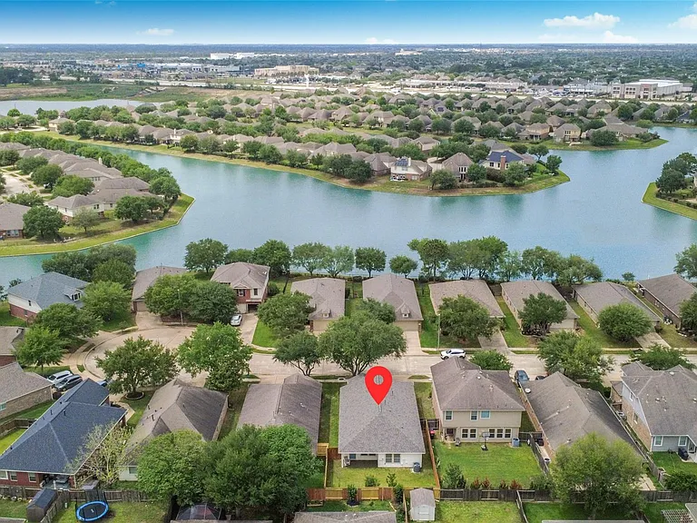 26131 Travis Brook Dr — Photo 2
