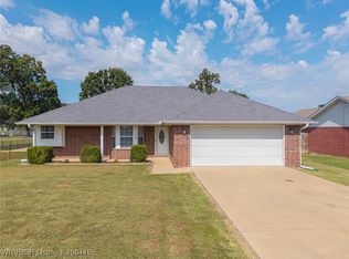 104 Commanche Loop, Roland, OK 74954