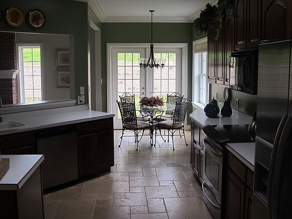 5th image of 116 Toni Ln