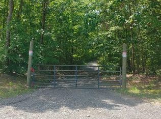 Flat Iron Rd, Montross, VA 22520