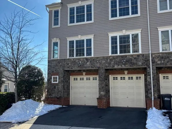 11278 Wortham Crest Cir, Manassas, VA 20109