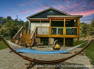 712 Beanstalk Ct, Gatlinburg, TN 37738