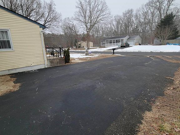 2nd image of 101 Cindy Dr