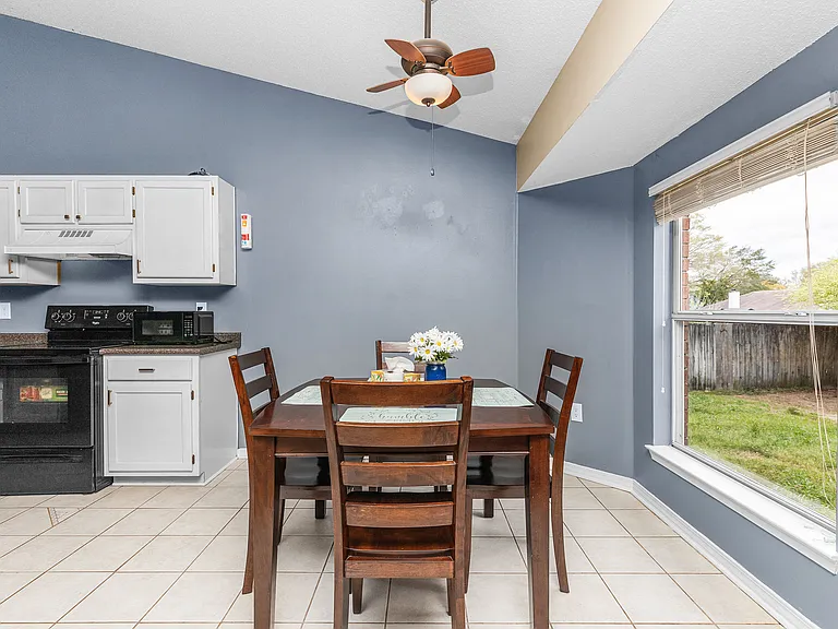 311 Seattle Slew Ct — Photo 3