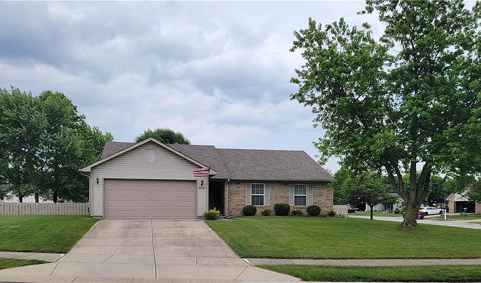 1st image of 502 Woodfield Cir