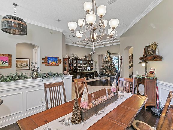 4th image of 348 Summerset Dr