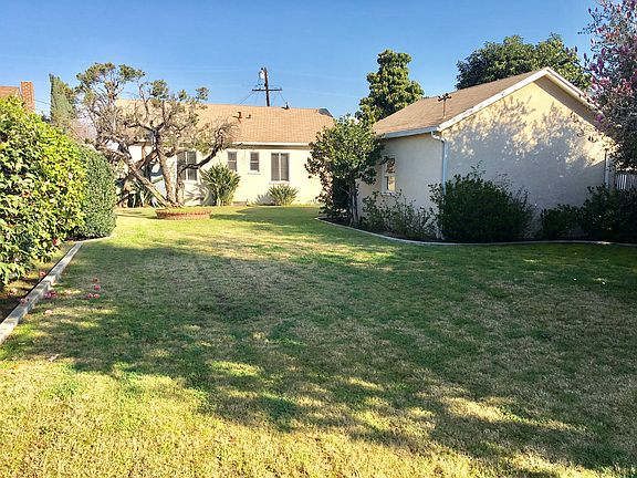3rd image of 8744 Edmond Dr