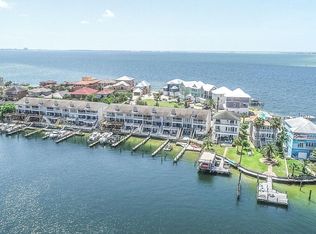 226 Snug Harbour Dr, Shalimar, FL 32579