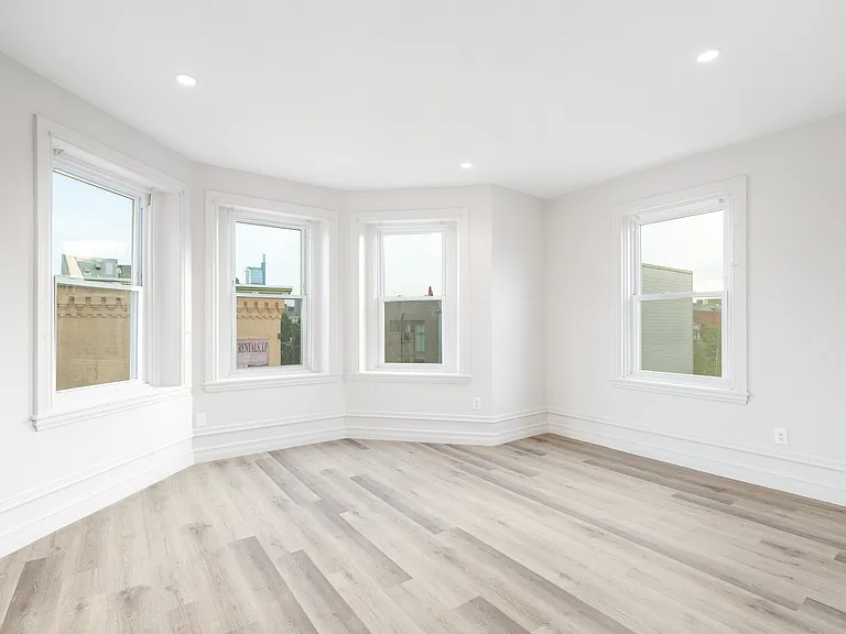 The Fairmount — Photo 15