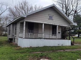 2104 Logan St, Mount Vernon, IL 62864