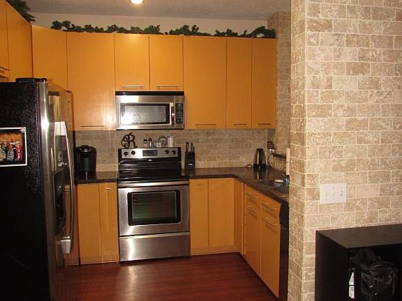 4th image of 612 Southbranch Dr