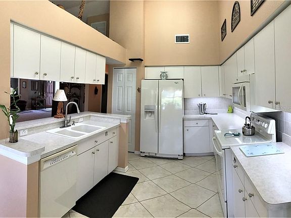 3rd image of 18504 Water Lily Ln
