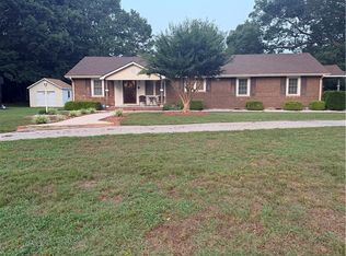 823 Abbott Rd, Henderson, NC 27537