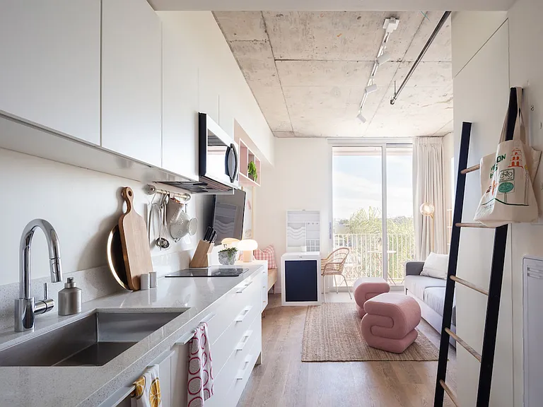 Sasan Lofts — Photo 9