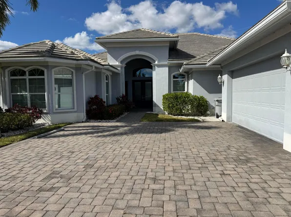 395 SW Sapphire Way SW, Vero Beach, FL 32968