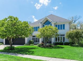 1252 N Lakeview Dr, Palatine, IL 60067