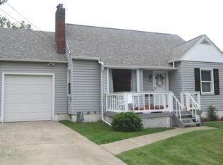 3504 Maplecrest Dr, Vestal, NY 13850