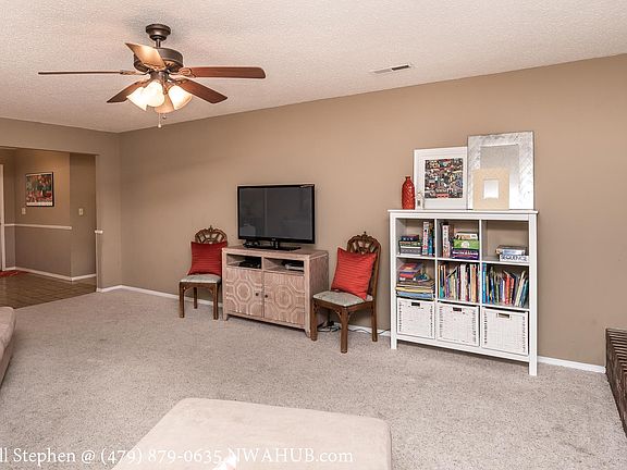 4th image of 2642 E Copper Oaks Plz