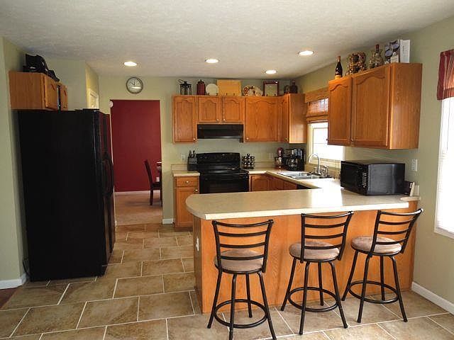 1st image of 4104 W Carrousel Ln