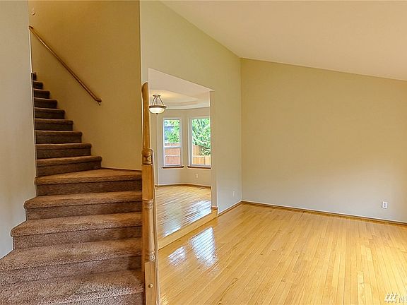 3rd image of 23169 Brandon Pl NW