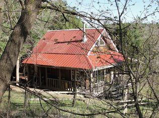 E10428 McCarty Rd, Readstown, WI 54652