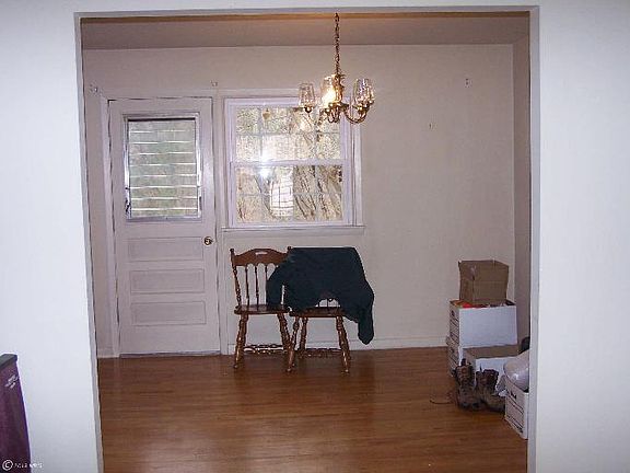 5th image of 3121 Savoy Dr