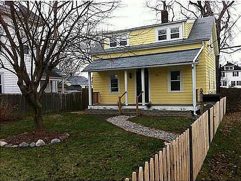2nd image of 261 Front St
