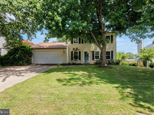 12710 Society Dr, Herndon, VA 20170