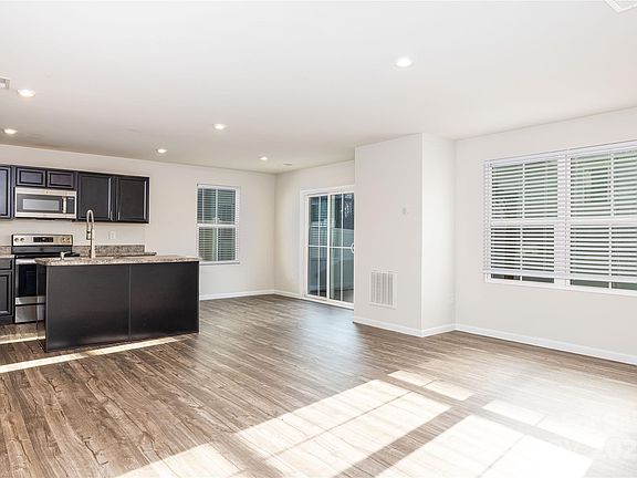 5th image of 4013 Bowline Dr