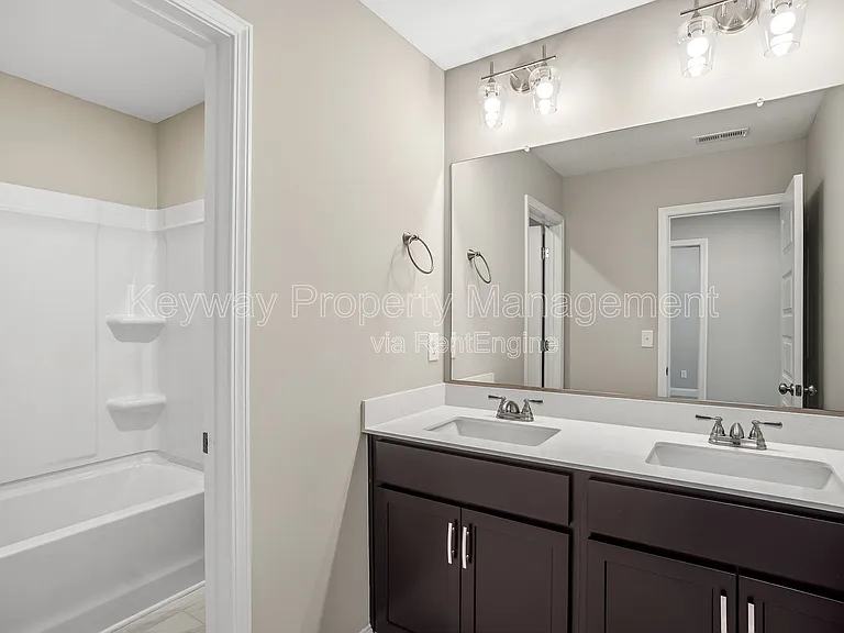 2106 SE Denmark Ave — Photo 20
