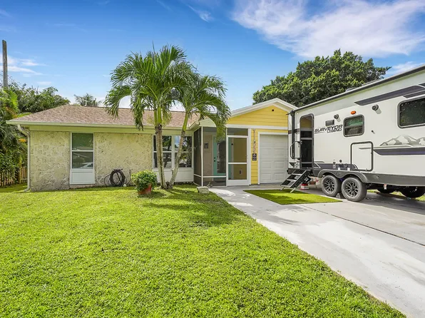 3004 SE Bamboo Street, Stuart, FL 34997