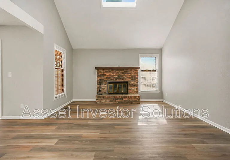 11109 Delmar Ct — Photo 4