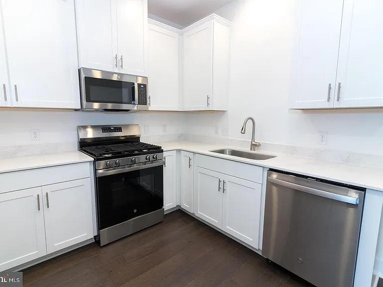 215 Lewis Fisher Dr #DR — Photo 10