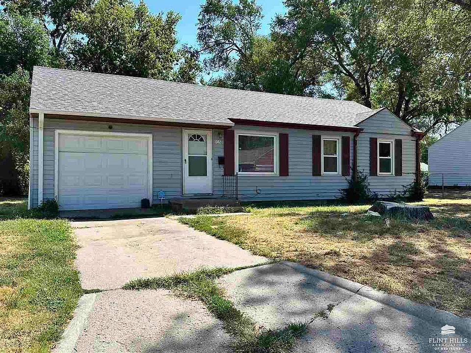 905 Cleary Ave, Junction City, KS 66441 | MLS #20232362 | Zillow