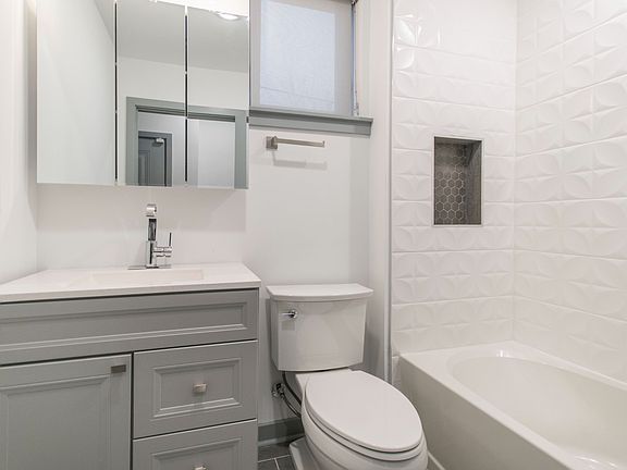 2nd image of 419 W Berks St #1
