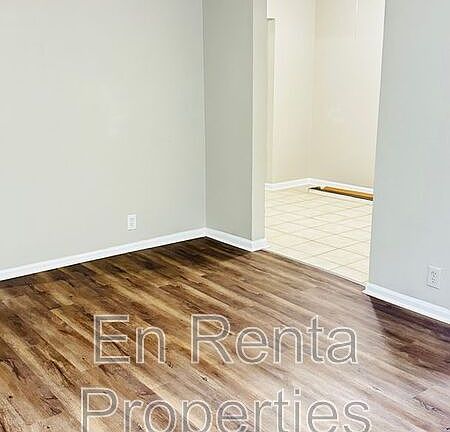 5th image of 1621 Connally Ter
