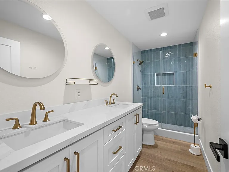 22951 Via Miramar — Photo 15