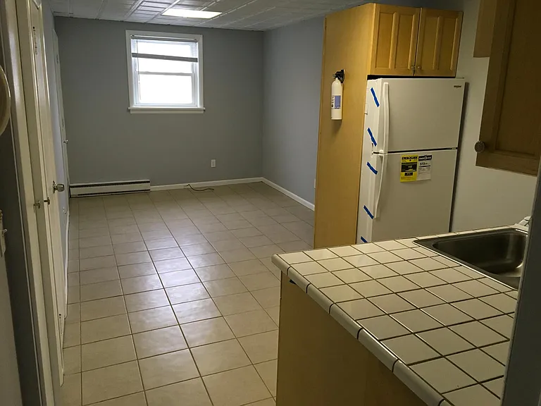 617 Main St #3 — Photo 2