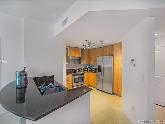 3rd image of 7900 Harbor Island Dr APT 520