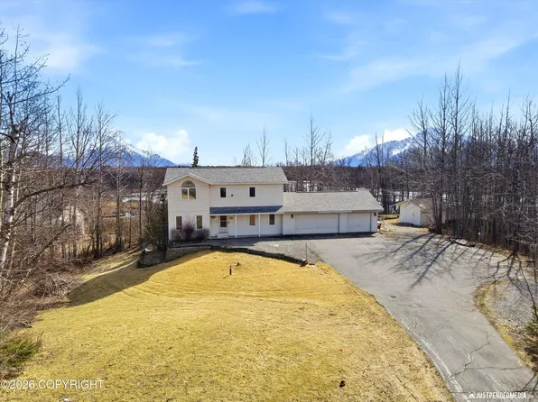 4015 N Hazelwood Cir, Palmer, AK 99645