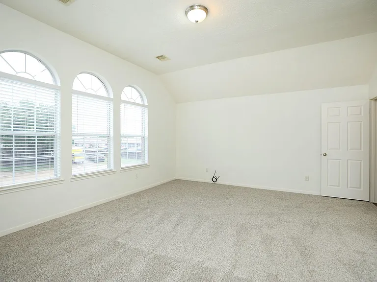 5007 Creekbridge Ct — Photo 23