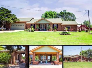 10626 N 2180 Rd, Foss, OK 73647