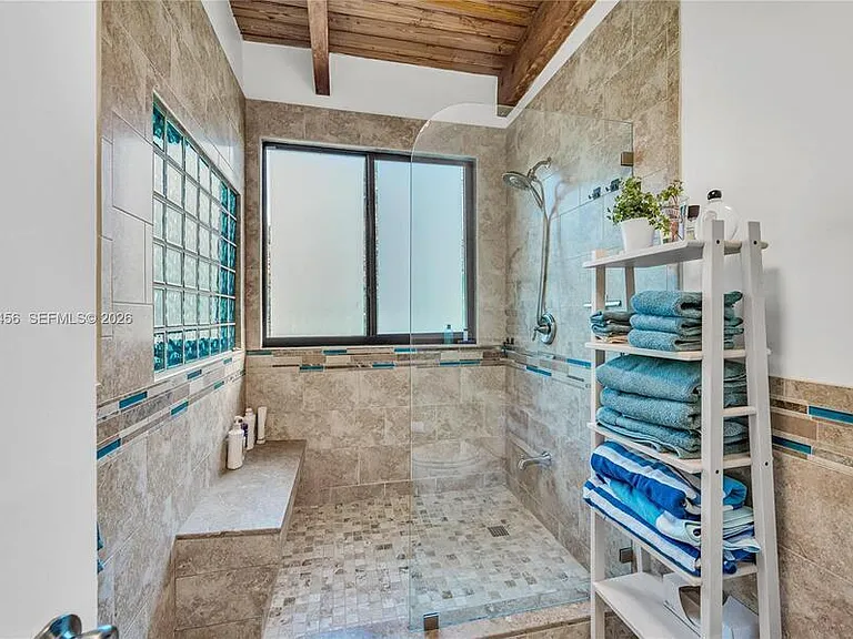 7018 SW 53rd Ln — Photo 19