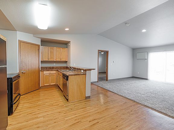 4th image of 4421 12th St W #308