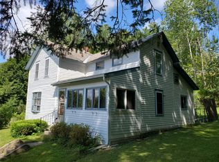 32 Gleason St, Clarksburg, MA 01247