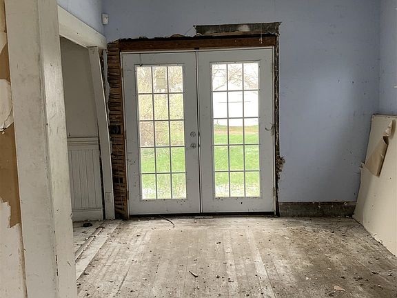 3rd image of 1431 E Donald St